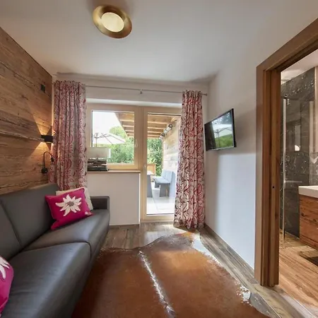 Dom wakacyjny Nationalpark Rosenspitze Neukirchen am Großvenediger